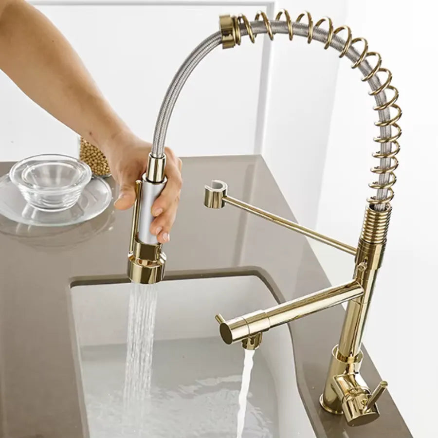 torneira-para-cozinha-flexpro-dourada-liris2